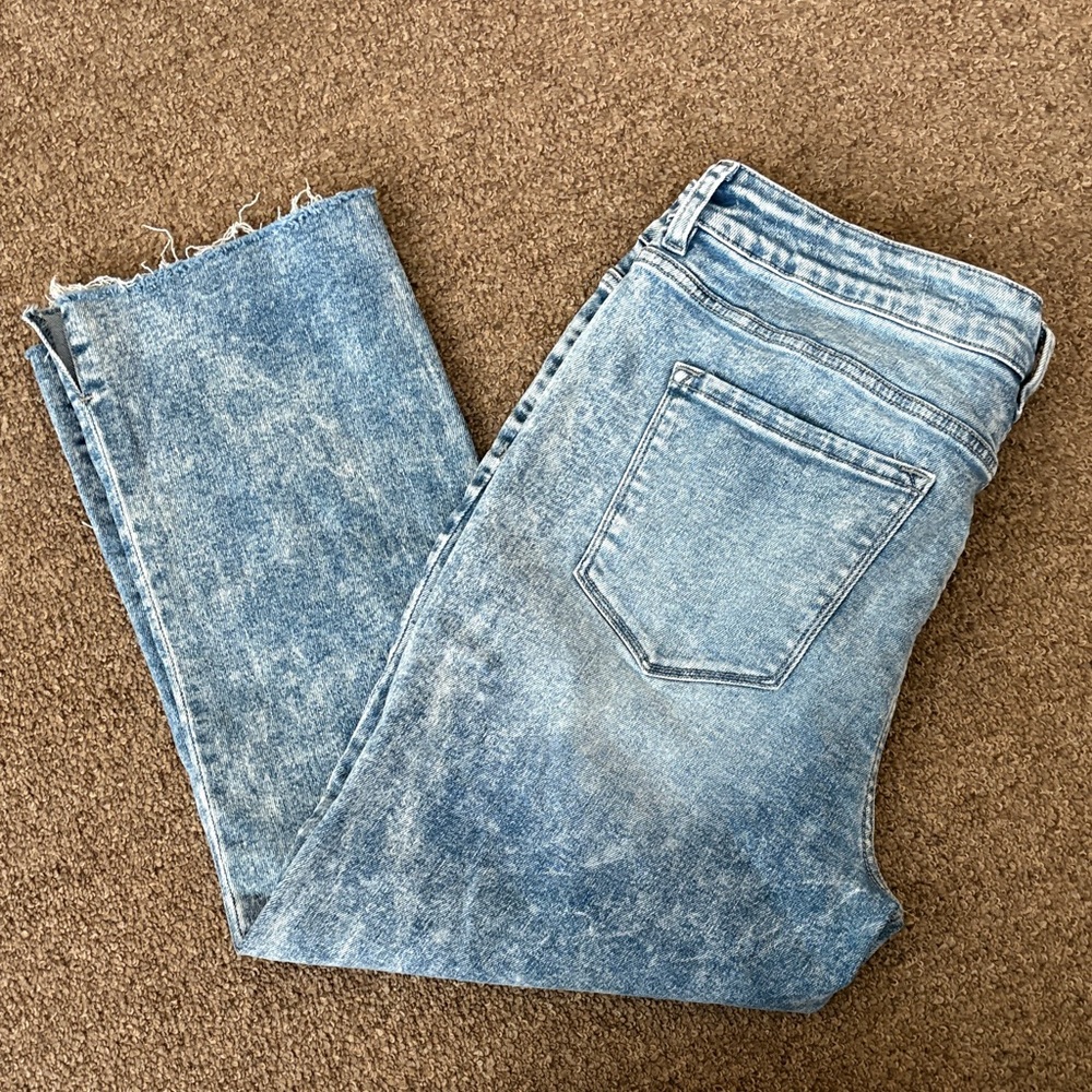 Maurices Light Wash Cropped Jeans